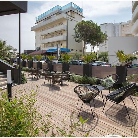 Hotel Caraibi Milano Marittima Exterior photo