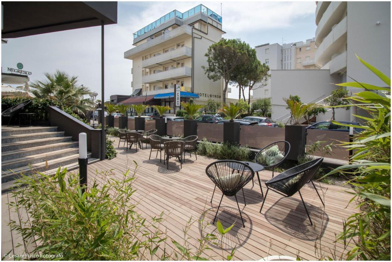 Hotel Caraibi Milano Marittima Exterior photo