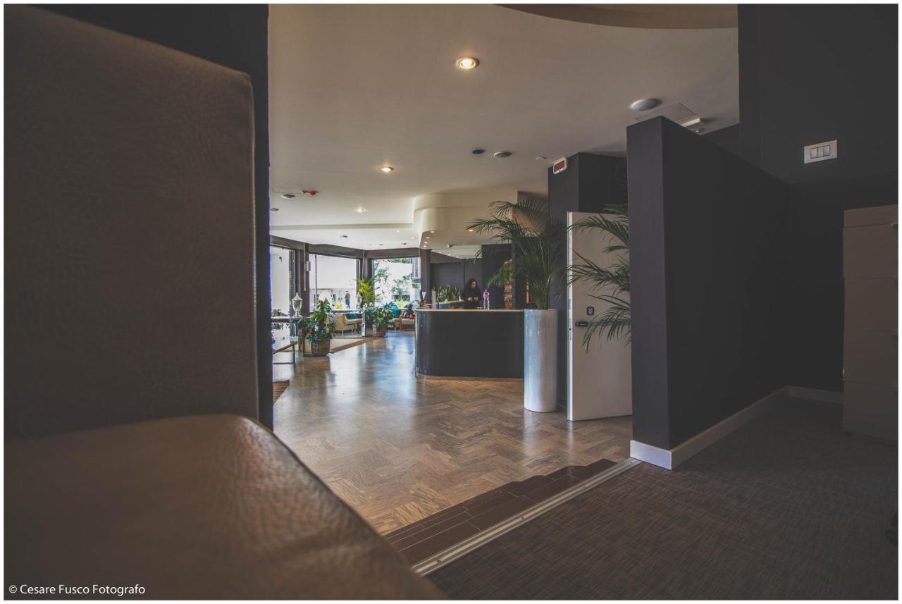 Hotel Caraibi Milano Marittima Exterior photo